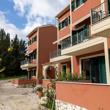 Vivi'S Apartments Agia Efimia Extérieur photo