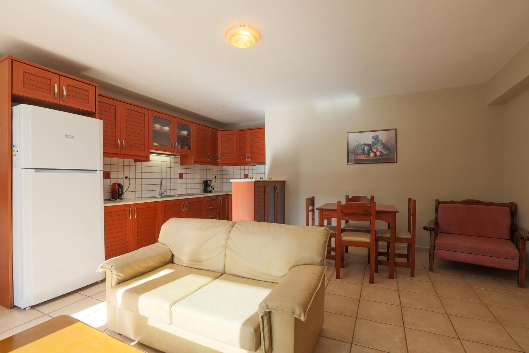 Vivi'S Apartments Agia Efimia Extérieur photo