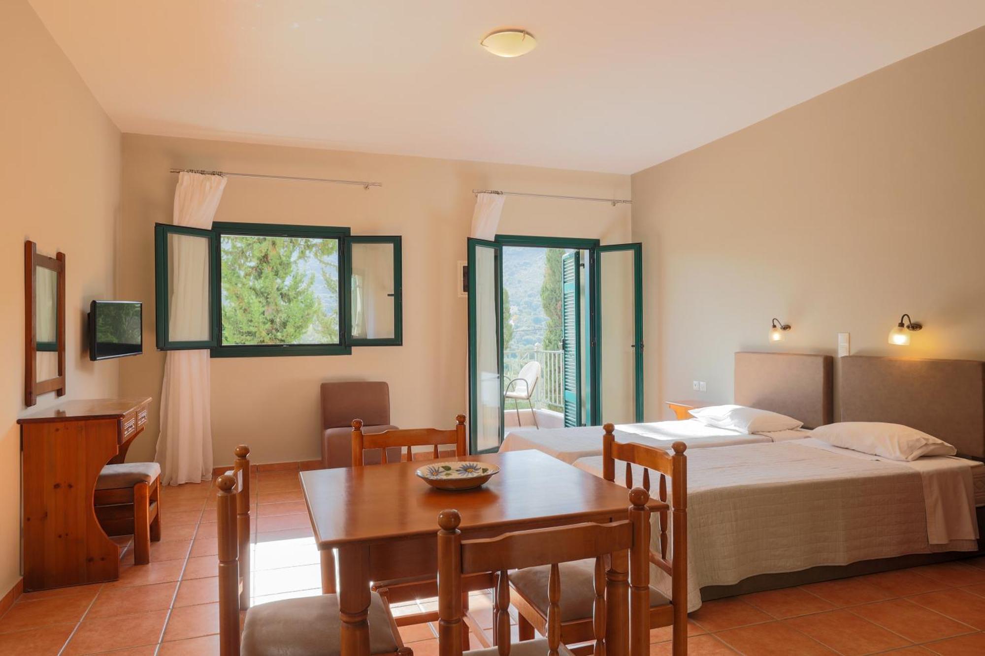 Vivi'S Apartments Agia Efimia Extérieur photo